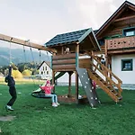 Elenka * Bölényfalu