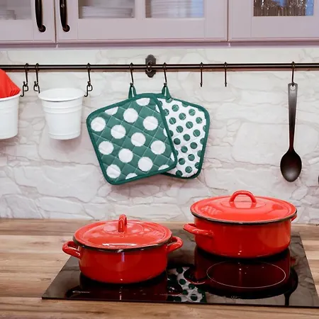 アパート Elenka ツベレツ